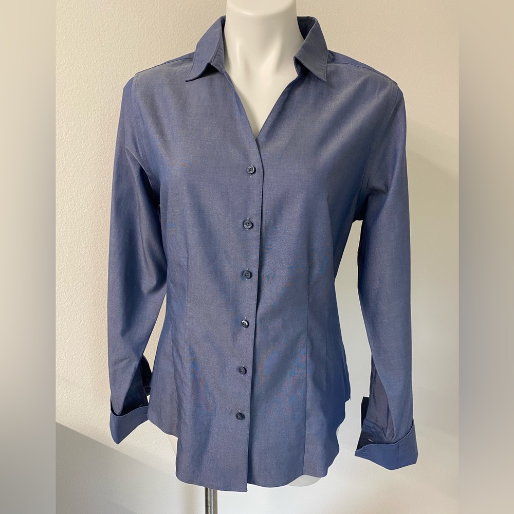 Red House Blue Button Down No Iron Blouse Shirt Medium